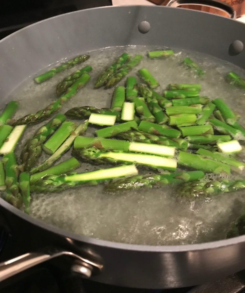 How to blanch your vegetables for a salad