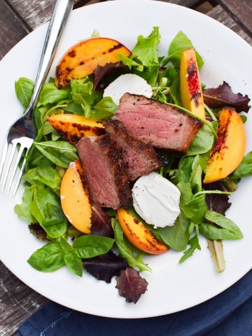 Easy Grilled Steak Salad with Fresh Peaches - The perfect end of summer salad that can be made #paleo or migraine free on the heal your headache diet