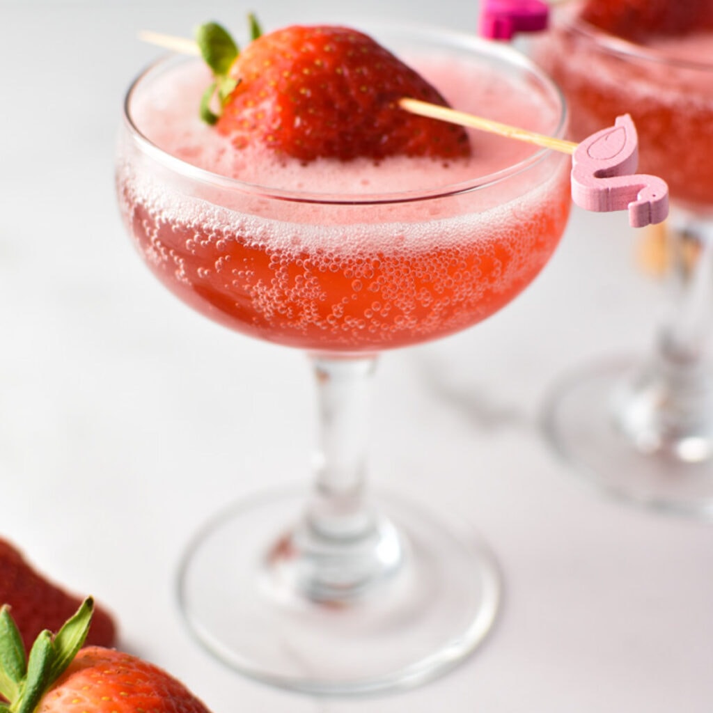 Strawberry Mocktail Spritzer The Dizzy Cook
