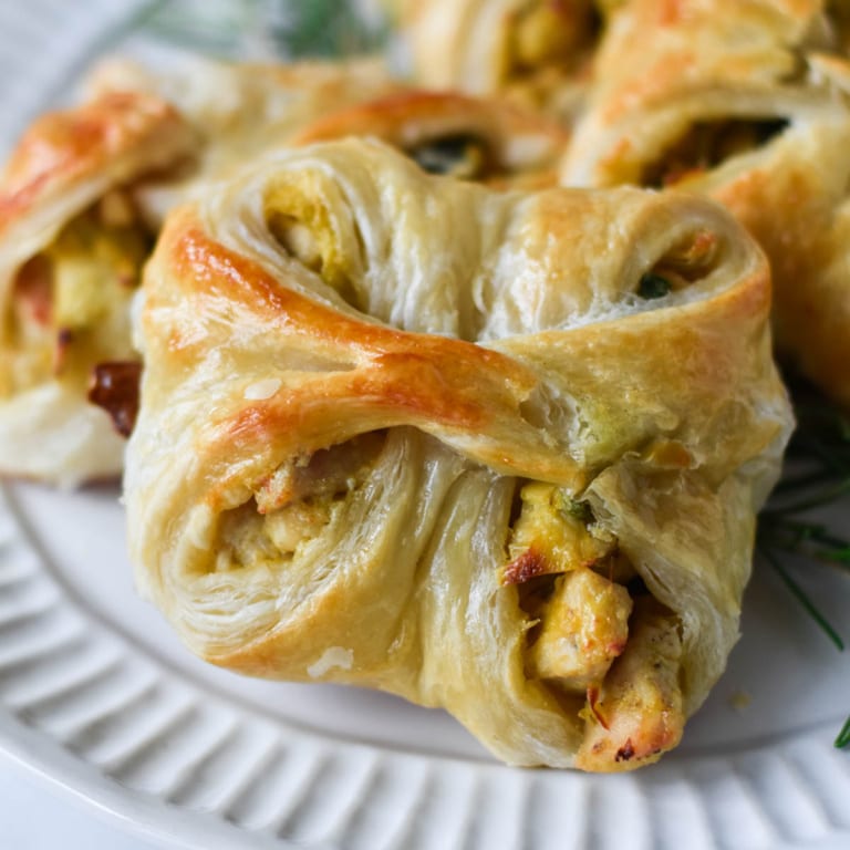 Chicken in Puff Pastry - The Dizzy Cook